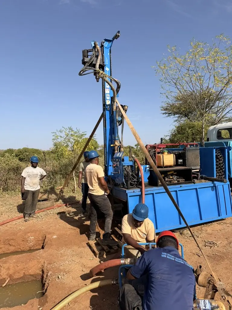 Deep Core Wells crew drilling with Life Water Canada in Mwingi